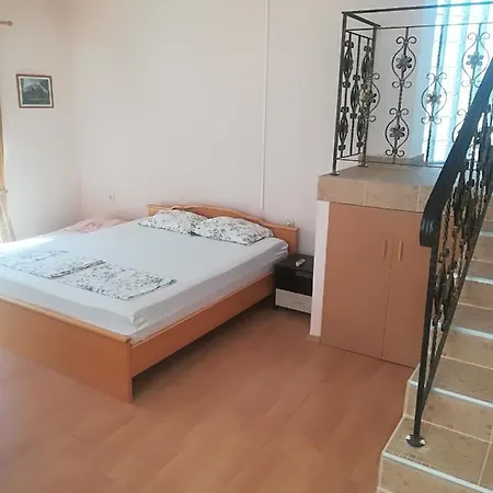 Hotel Rosmart Varna